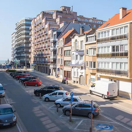 Windroos Apartment *